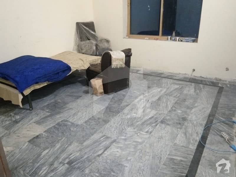 Single Room With Attach Bath For Rent