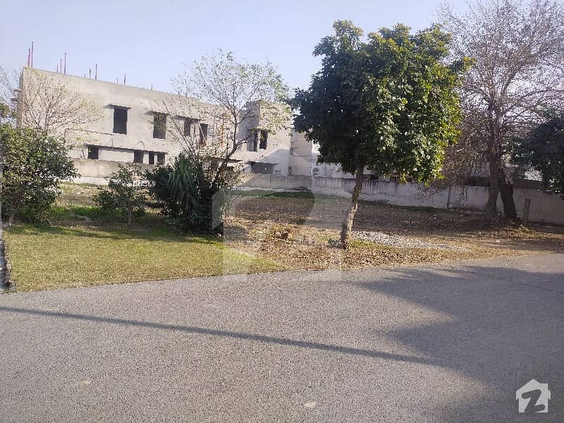 Buy Your Ideal 9000 Square Feet Residential Plot In A Prime Location Of Lahore