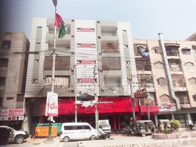Flat Available For Sale In Karimabad