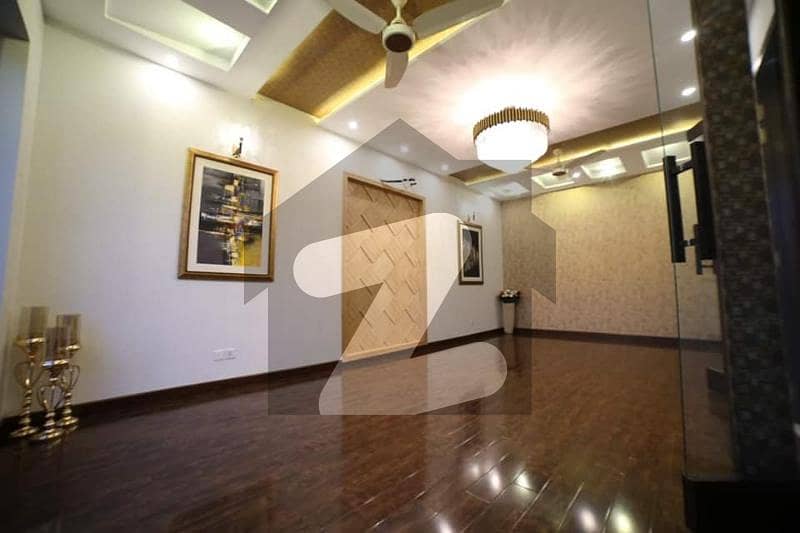 ڈی ایچ اے فیز 3 ڈیفنس (ڈی ایچ اے) لاہور میں 3 کمروں کا 7 مرلہ مکان 2.95 کروڑ میں برائے فروخت۔