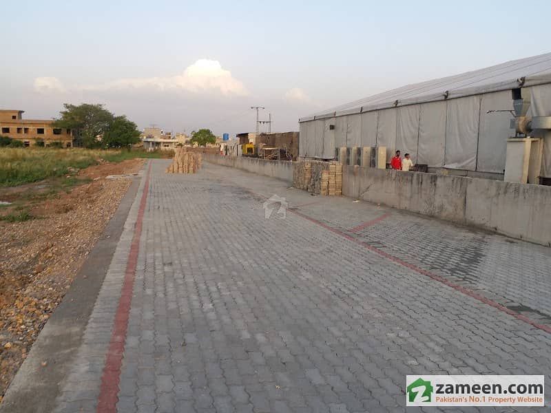 20 Marla Commercial Plot For Sale On Islamabad Expressway