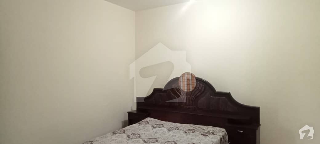 Murree Expressway 650 Square Feet Flat Up For Rent