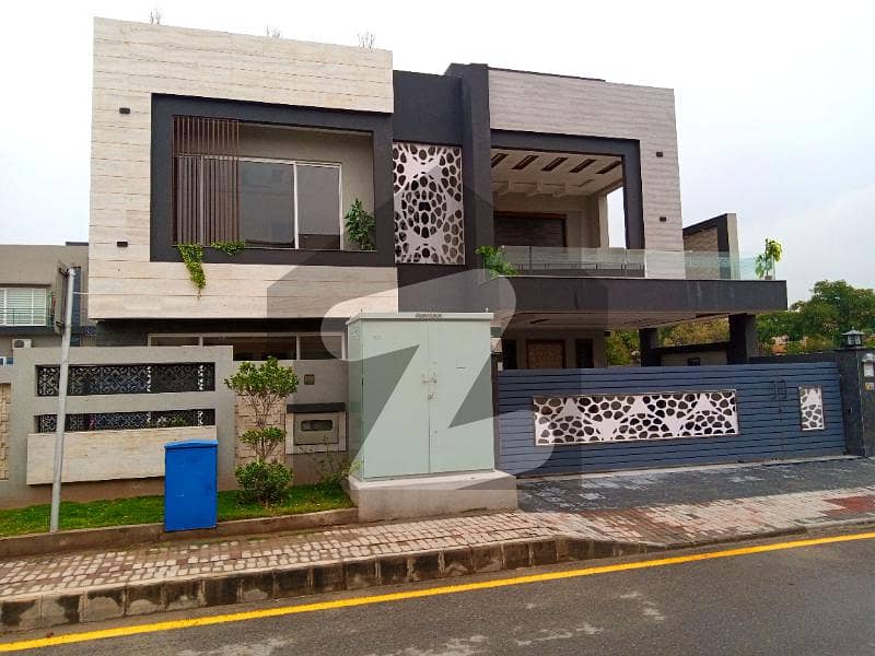 بحریہ ٹاؤن فیز 4 بحریہ ٹاؤن راولپنڈی راولپنڈی میں 7 کمروں کا 1 کنال مکان 7.75 کروڑ میں برائے فروخت۔