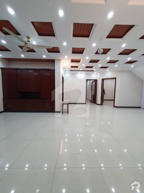 10 Marla Brand New Ground Plus Basement G13 10 Marla Brand New Ground Plus Basement G13