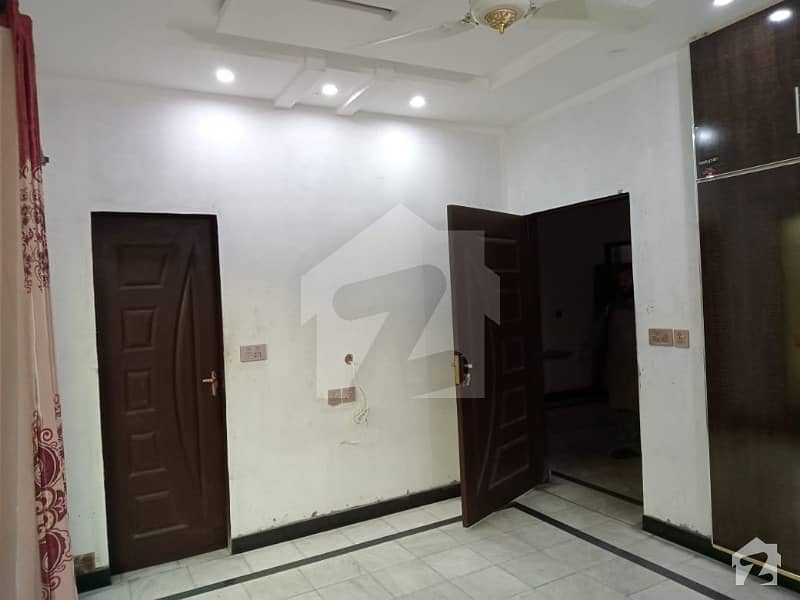 الرحیم گارڈن فیز ۵ جی ٹی روڈ لاہور میں 3 کمروں کا 3 مرلہ مکان 28 ہزار میں کرایہ پر دستیاب ہے۔
