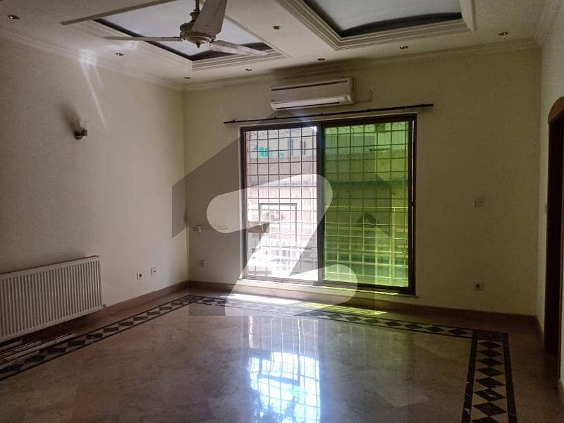 2 kanal house for rent in Islamabad