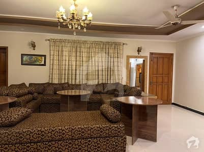 2 Kanal Luxury Furnished Upper Portion For Rent