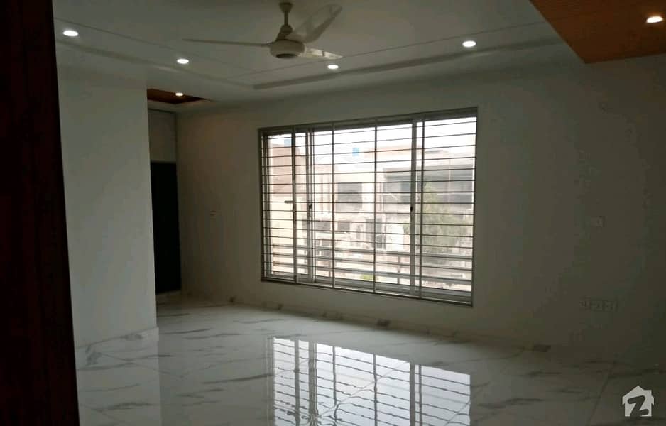 5 Marla House Available In Stately Neighbourhood Of Gulistan Colony No 1