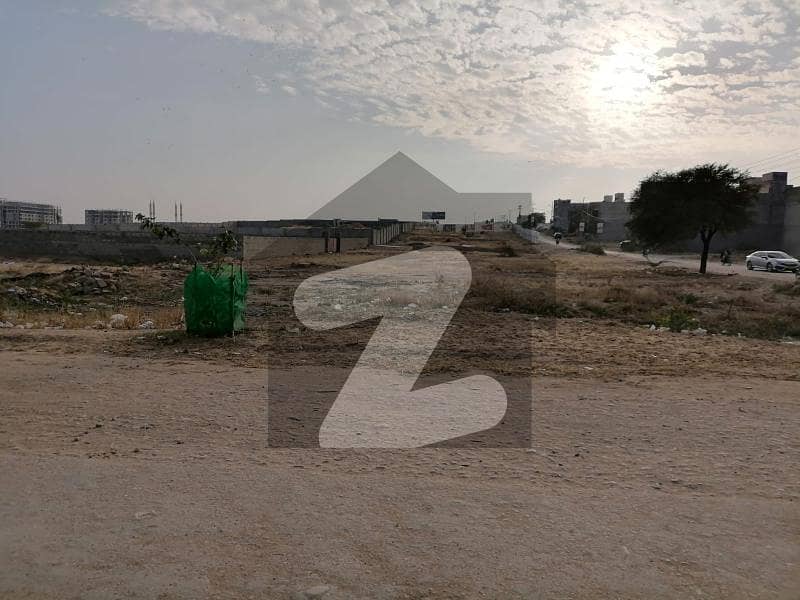 You Can Get This Well-suited Commercial Plot For A Fair Price In Karachi