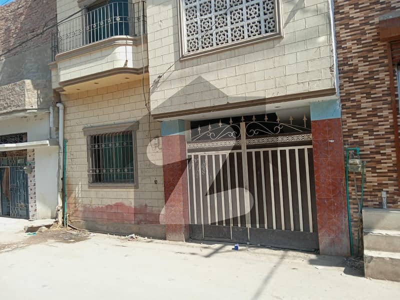 Main Road Khursheed Town House Available For Sale