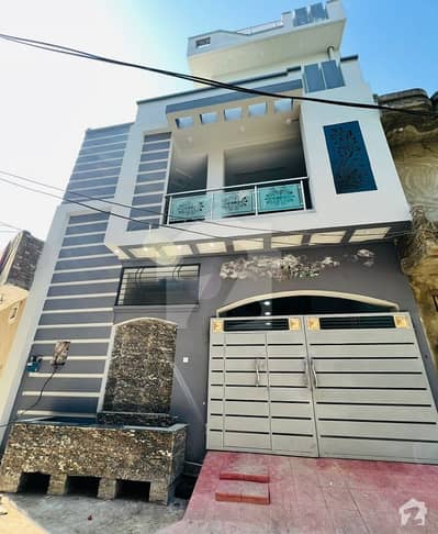 صادق آباد راولپنڈی میں 4 کمروں کا 5 مرلہ مکان 1.9 کروڑ میں برائے فروخت۔