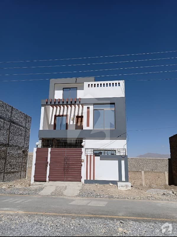 House For Grabs In 1080 Square Feet Quetta Avenue