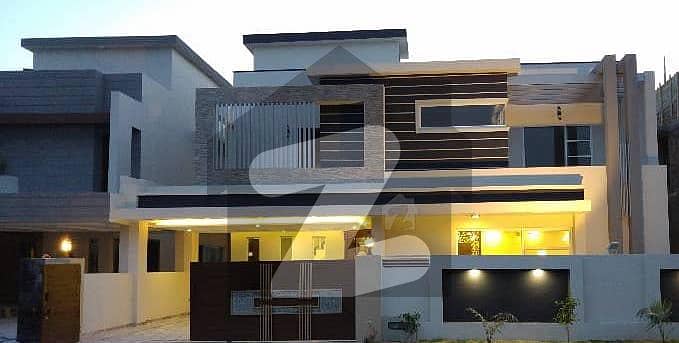 10 Marla Residential House For Rent In Jasmine Block Sector C Bahria Town Lahore