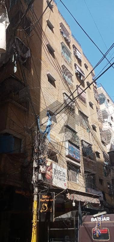 دہلی کالونی کراچی میں 3 کمروں کا 4 مرلہ فلیٹ 32 لاکھ میں برائے فروخت۔