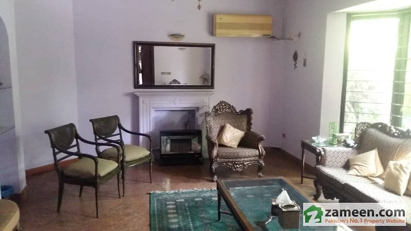 24 Marla Antique Bungalow For Sale In Johar Town Phase 1 - Block G1