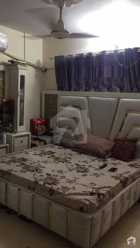 عائشہ منزل کراچی میں 3 کمروں کا 4 مرلہ فلیٹ 63.5 لاکھ میں برائے فروخت۔