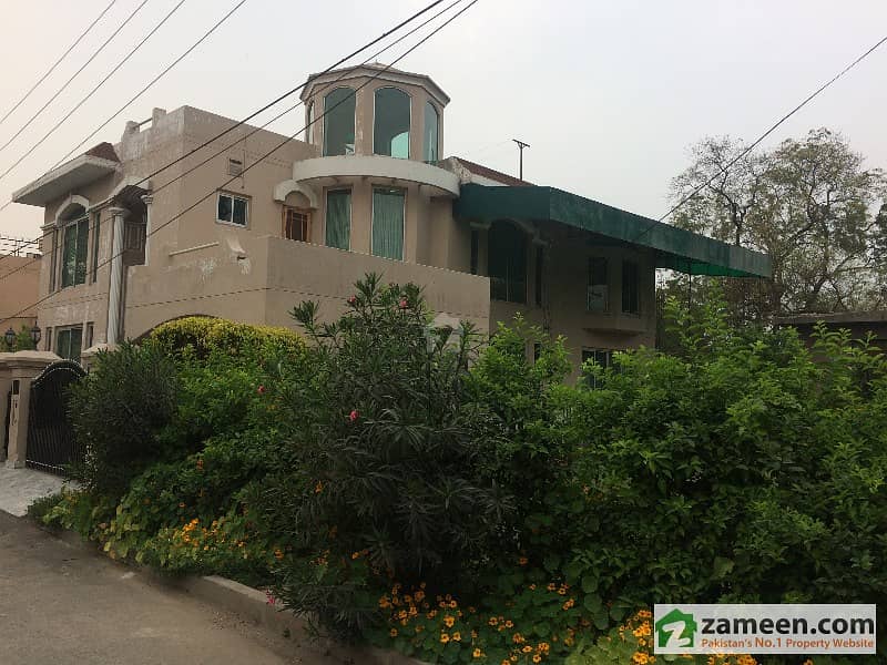 25 Marla House For Rent In Gulberg Lahore