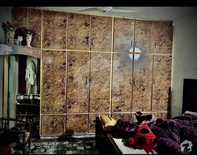 لطیف آباد پشاور میں 3 کمروں کا 5 مرلہ مکان 1.75 کروڑ میں برائے فروخت۔