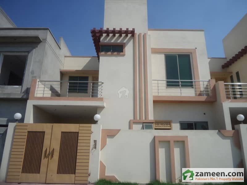 Double Storey House Available For Sale In New Shalimar Colony