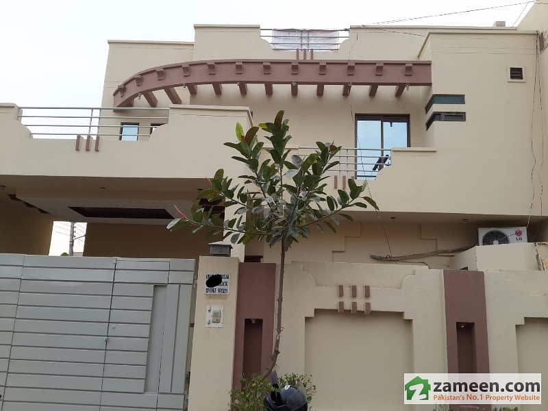 8 MArla Corner House for sale in REvenue society