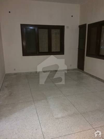 1st Floor Portion In Gulberg 13 400 Yards 3 Beds