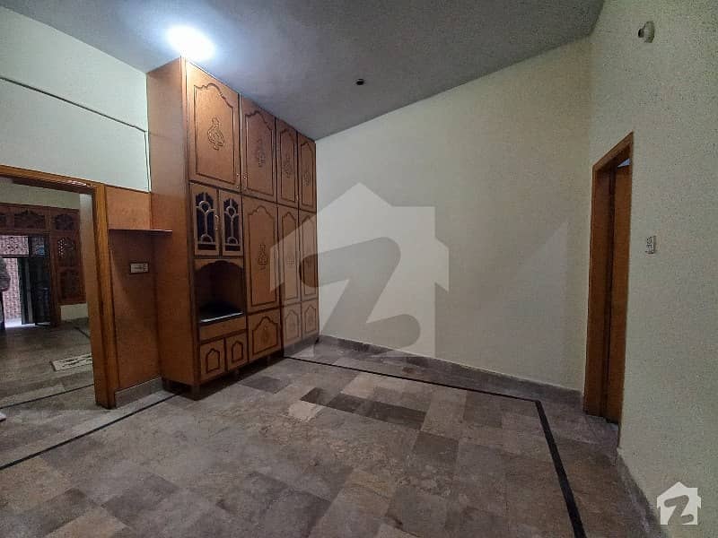 3 Marla Ground Floor Near Cakes & Bakes Neelam Block Allama Iqbal Town