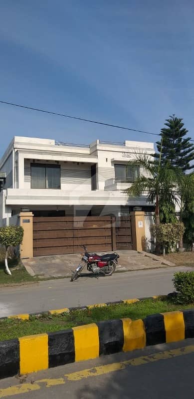 4500 Square Feet House For Sale In Quaid-E-Azam Town