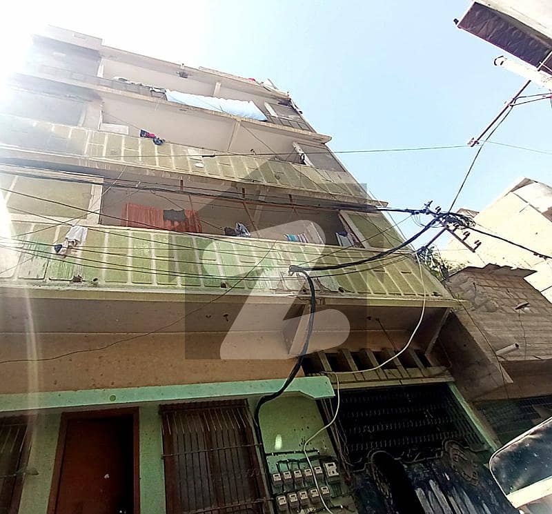 گرین ٹاؤن شاہ فیصل ٹاؤن کراچی میں 11 کمروں کا 10 مرلہ عمارت 2.25 کروڑ میں برائے فروخت۔
