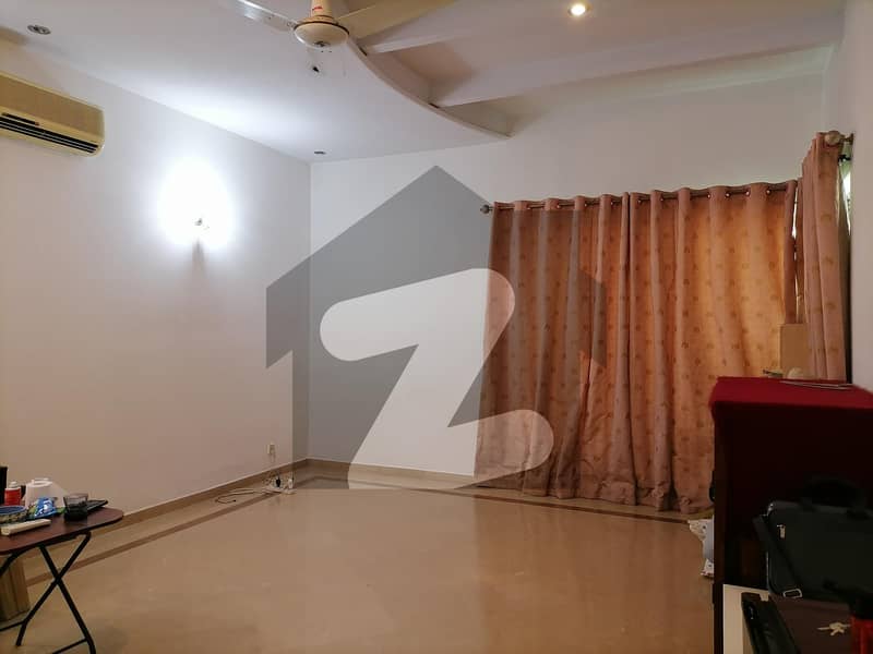 1 Kanal House For Sale In DD-Block Phase-4 DHA Lahore