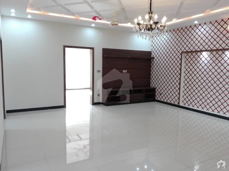 Best Flat Available In Rs 10,094,000 In A Prominent Location