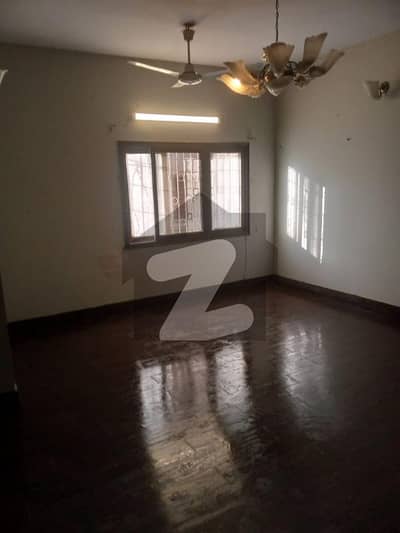 Spacious 1050 Square Feet Flat Available For Sale In Dha Phase 5