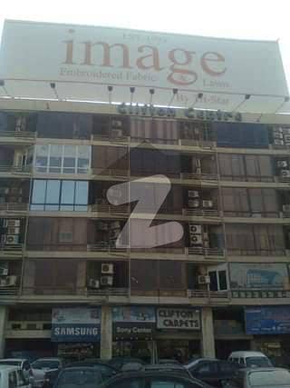 کلفٹن ۔ بلاک 5 کلفٹن کراچی میں 6 مرلہ دفتر 3.2 کروڑ میں برائے فروخت۔