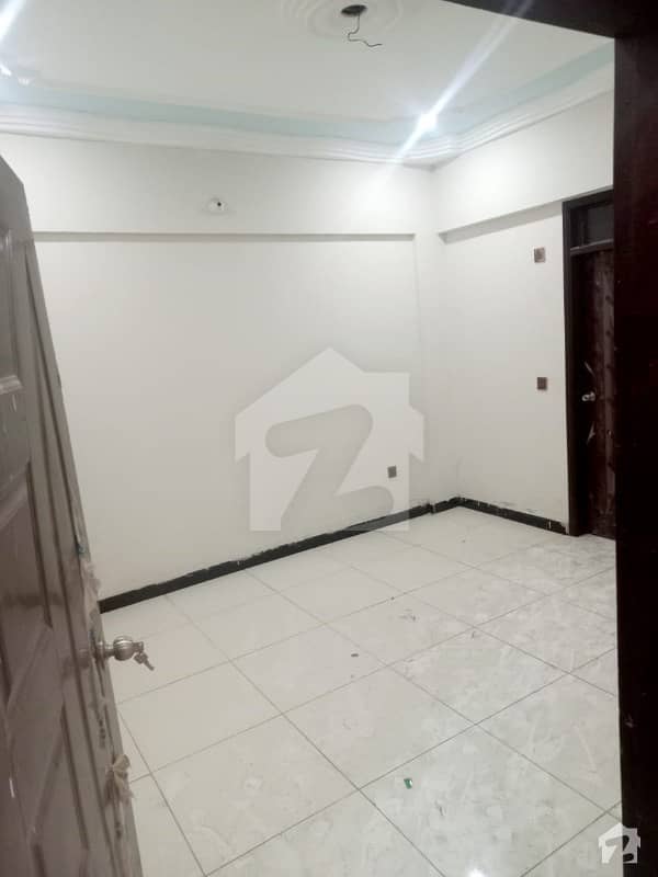 Flat For Sale In Mehmoodabad No. 06