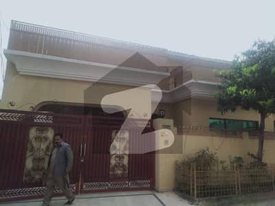 صدر راولپنڈی میں 5 کمروں کا 10 مرلہ مکان 70 ہزار میں کرایہ پر دستیاب ہے۔
