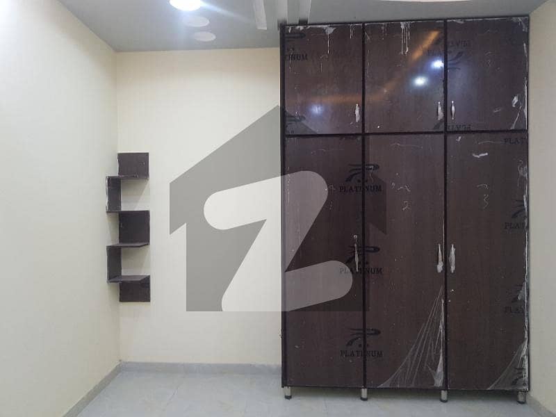 ایکسپو ایونیو سوسائٹی لاہور میں 2 کمروں کا 3 مرلہ مکان 70 لاکھ میں برائے فروخت۔