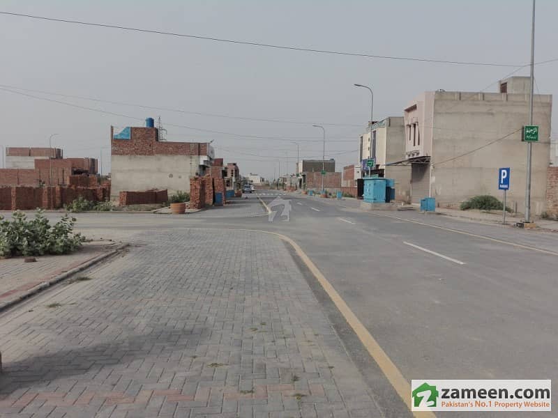 Commercial Plot For Shop Is Available For Sale Makkah Commercial Centre, Makkah Garden