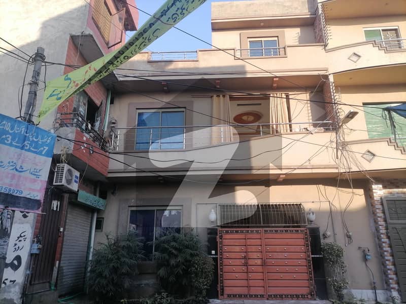 مرغزار آفیسرز کالونی لاہور میں 5 کمروں کا 6 مرلہ مکان 1.52 کروڑ میں برائے فروخت۔