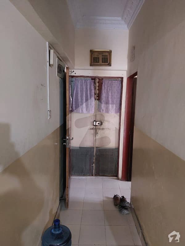 Nazimabad block DUrgently Sale 2nd Floor A Flat For Sale In A Prime