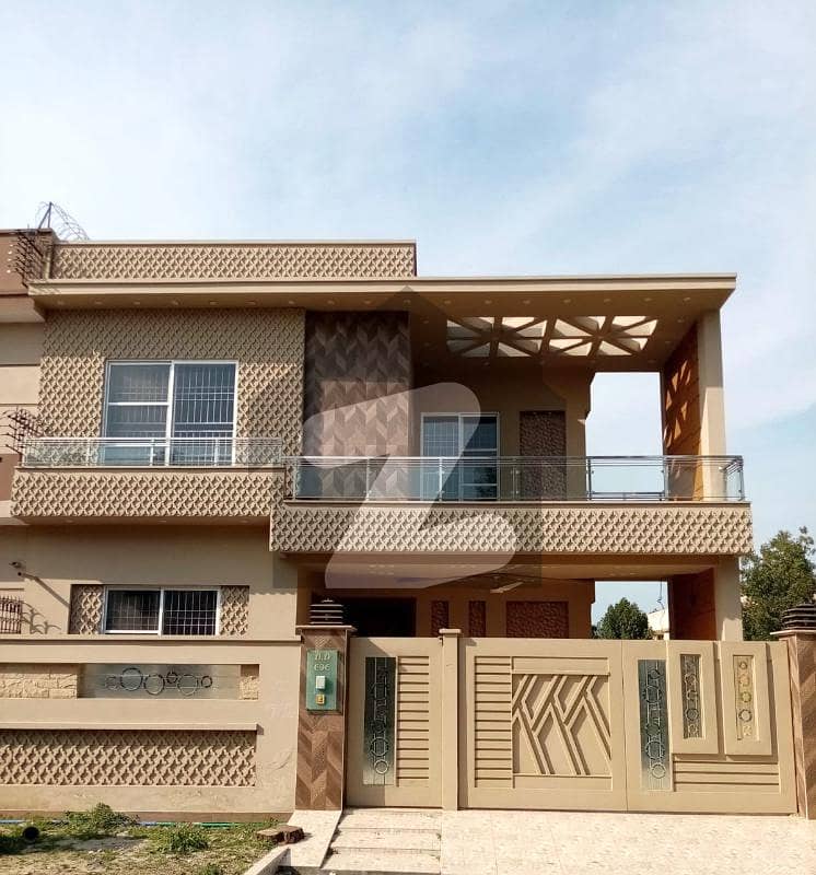 Classic Brand New 10 Marla House Available For Sale In Phase 1