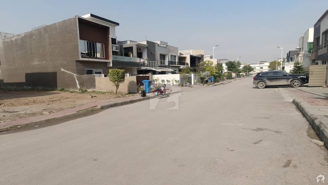 10 Marla House Is Available For Sale In Bahria Intellectual Village Phase 7 Rawalpindi