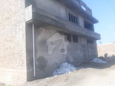 بدھنی روڈ پشاور میں 7 کمروں کا 8 مرلہ مکان 1.3 کروڑ میں برائے فروخت۔