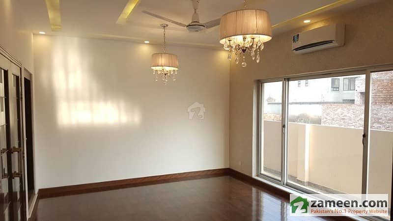 Excellent Location 1 Kanal Lower Portion For Rent In Dha Lahore