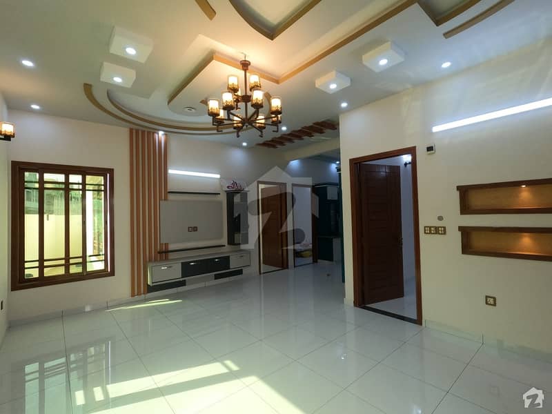 Fairly-priced 240 Square Yards House Available In Karachi