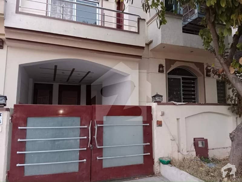 House Available For Sale In Bahria Town Phase 8 - Rafi Block