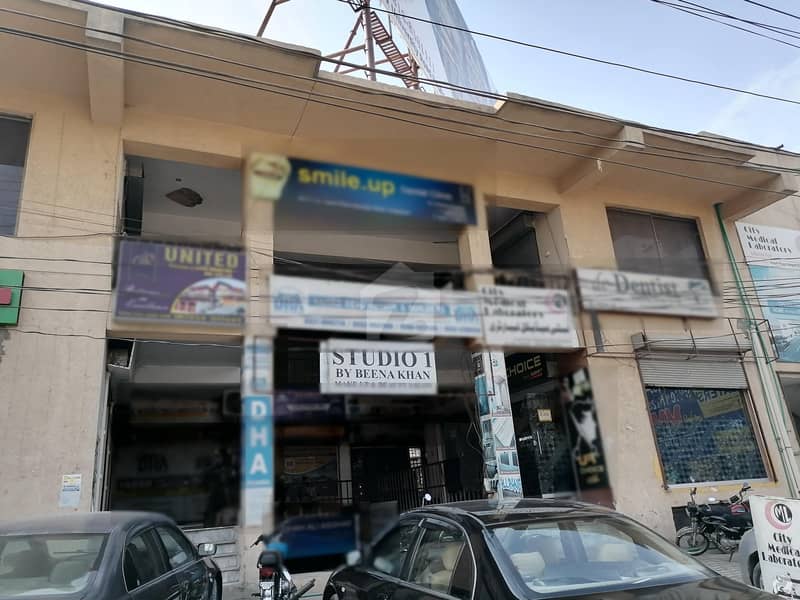 Shop Of 400 Square Feet In Warsak Road For Rent