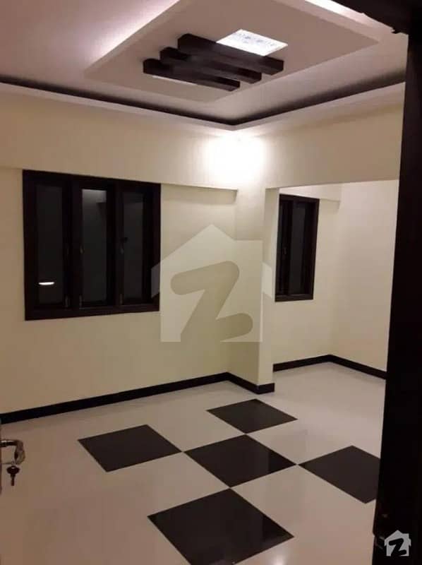 یونیورسٹی روڈ کراچی میں 3 کمروں کا 6 مرلہ فلیٹ 1.05 کروڑ میں برائے فروخت۔