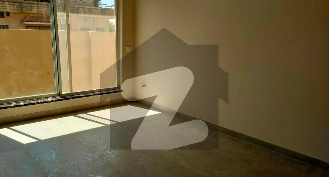3 Bed Apartment For Rent In Al Mustafa Tower F-10 3