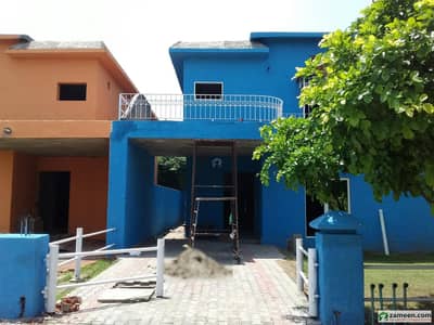 10 Marla Latin Amercian House For Sale in Green Acres Housing Society