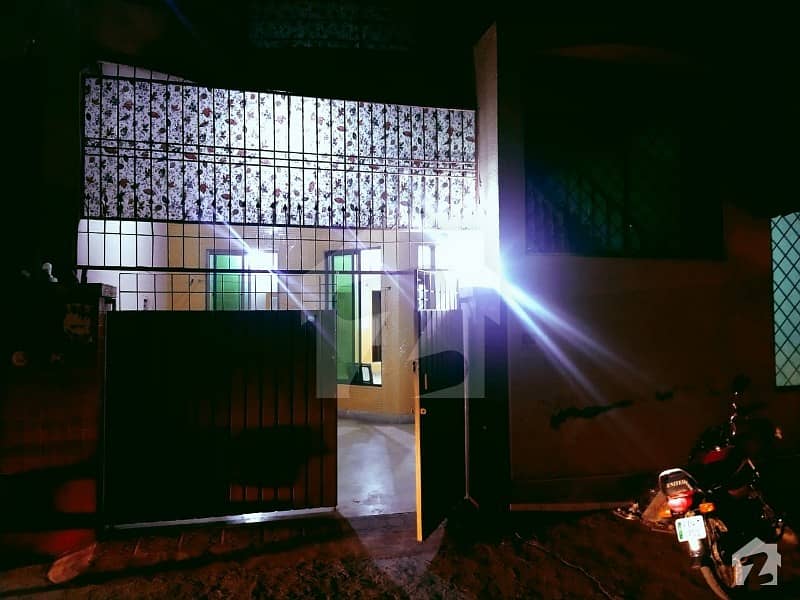 Shahid Colony No 2 Canal Road Faisalabad 5 Marla Double Storey House For Sale Shahid Colony No 2 Canal Road Faisalabad 5 Marla Double Storey House For Sale