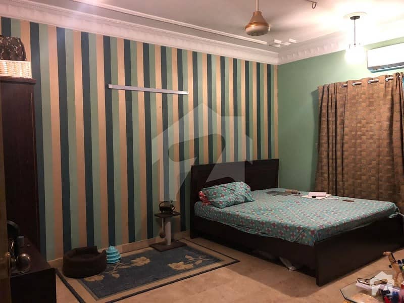 ڈی ایچ اے فیز 5 ڈی ایچ اے کراچی میں 4 کمروں کا 10 مرلہ مکان 6.8 کروڑ میں برائے فروخت۔